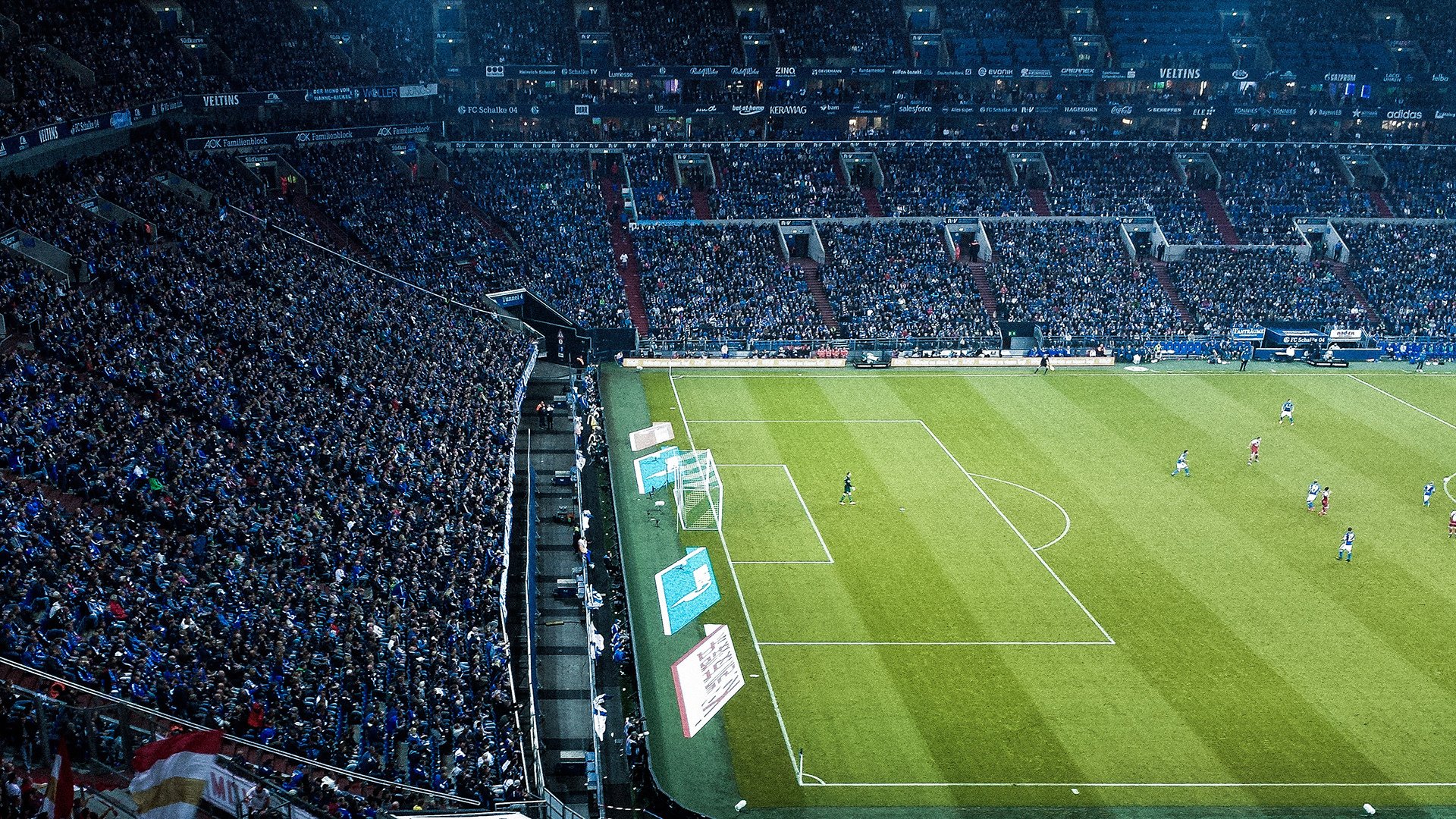 丹麦队逼平斯洛文尼亚,拿到了不败战绩,丹麦 球队